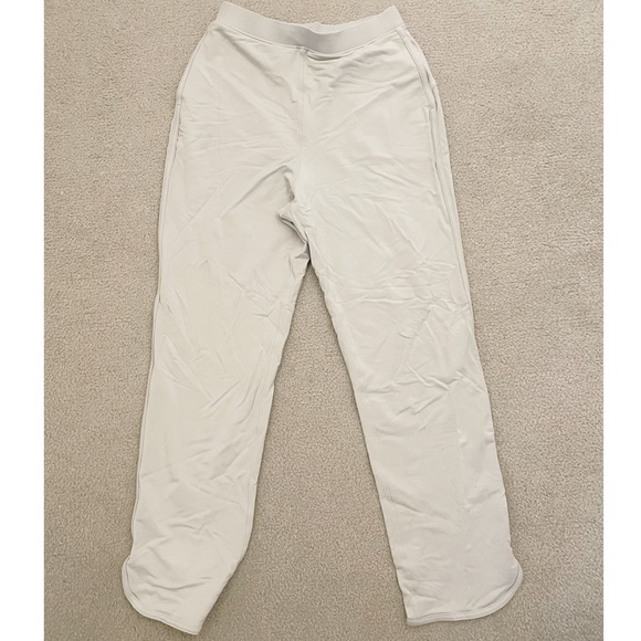 Lululemon Every Moment Pant Vapor Crop Jogger - Picture 2 of 4